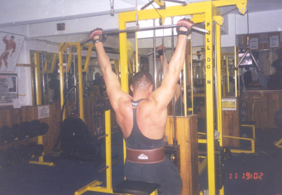 b1.jpg (38912 bytes)