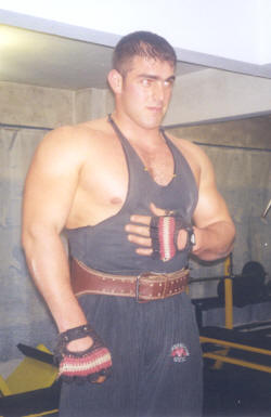 b8.jpg (15435 bytes)